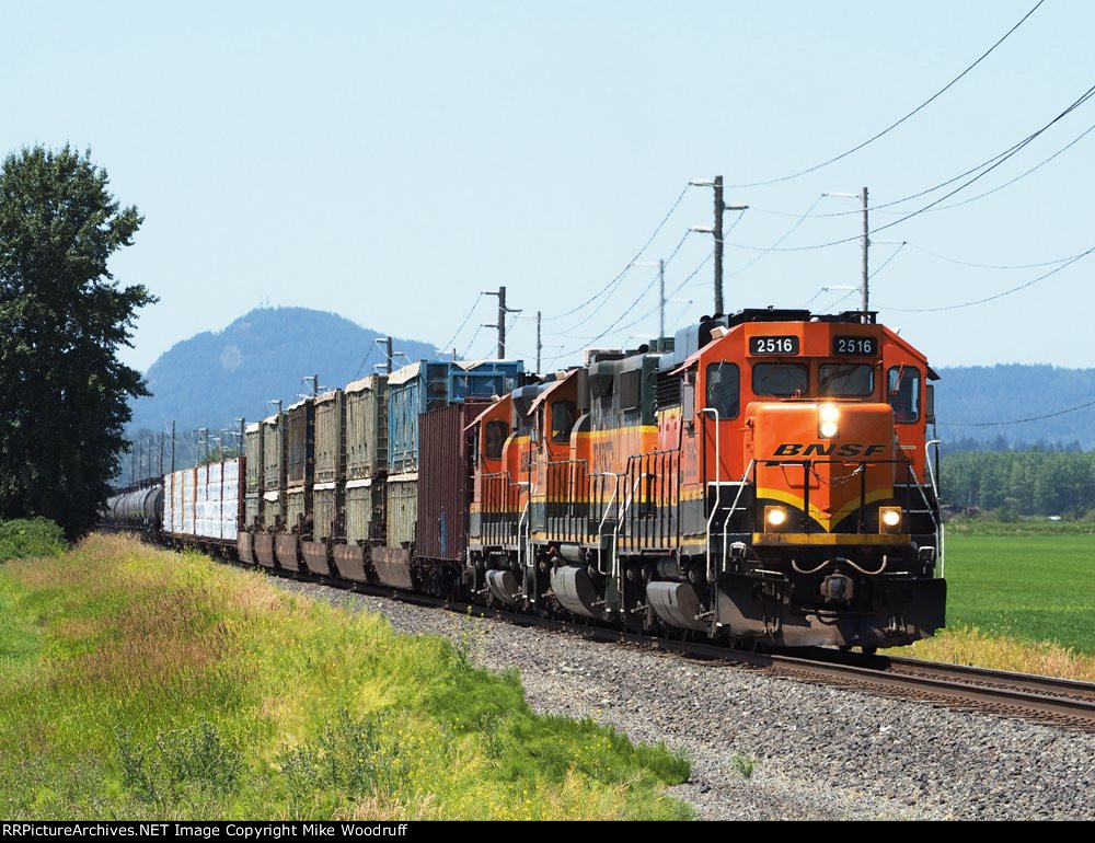 BNSF 2516